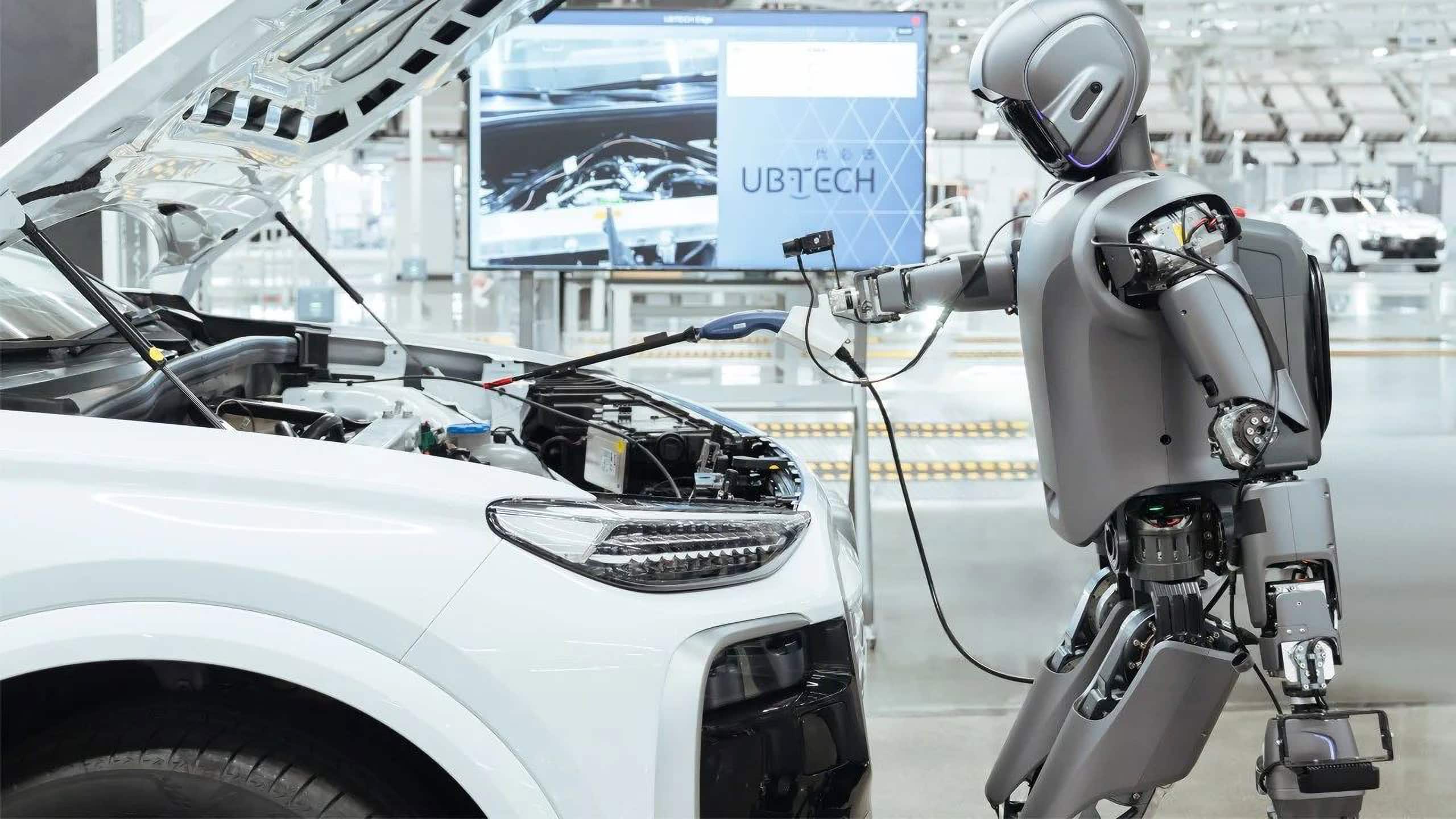 Audi中国工場に業界初のヒューマノイドロボット導入 – EVの品質検査を自動化