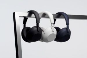Sony-WH-1000XM6-ColorVariationvBlack-Silver-Blue-1920×1080