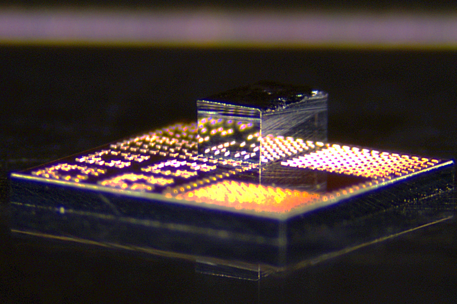 MITがGaNとシリコンの“いいとこ取り”3Dチップの開発に成功：スマホと省エネの常識を変える