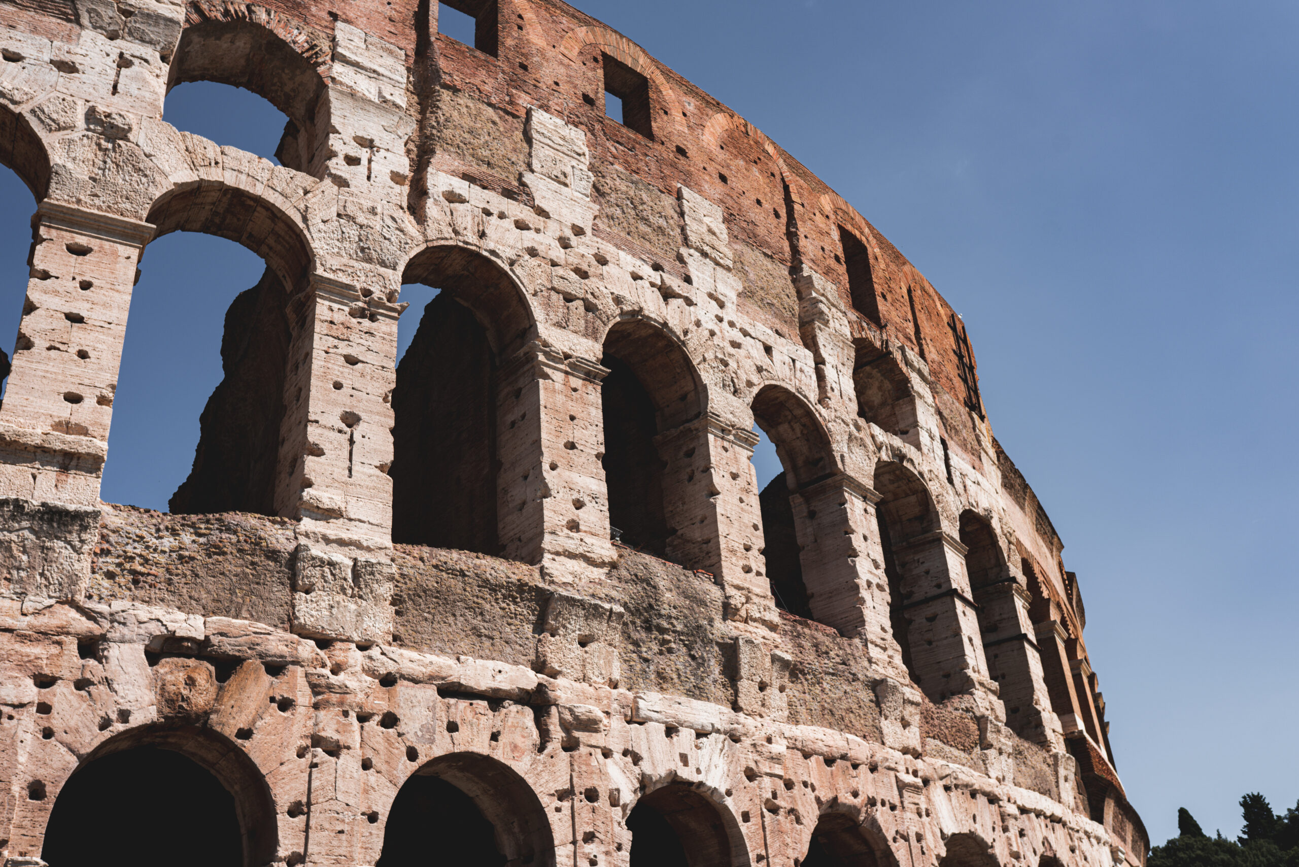 古代ローマのコンクリートは本当にエコなのか？最新研究が示す地球を